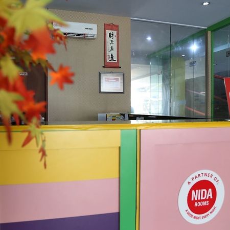 Nida Rooms Makassar Jampea 19536 Zewnętrze zdjęcie