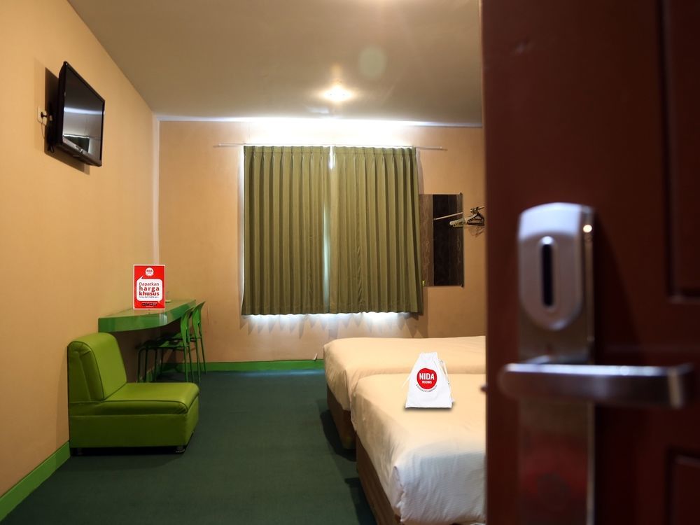 Nida Rooms Makassar Jampea 19536 Zewnętrze zdjęcie